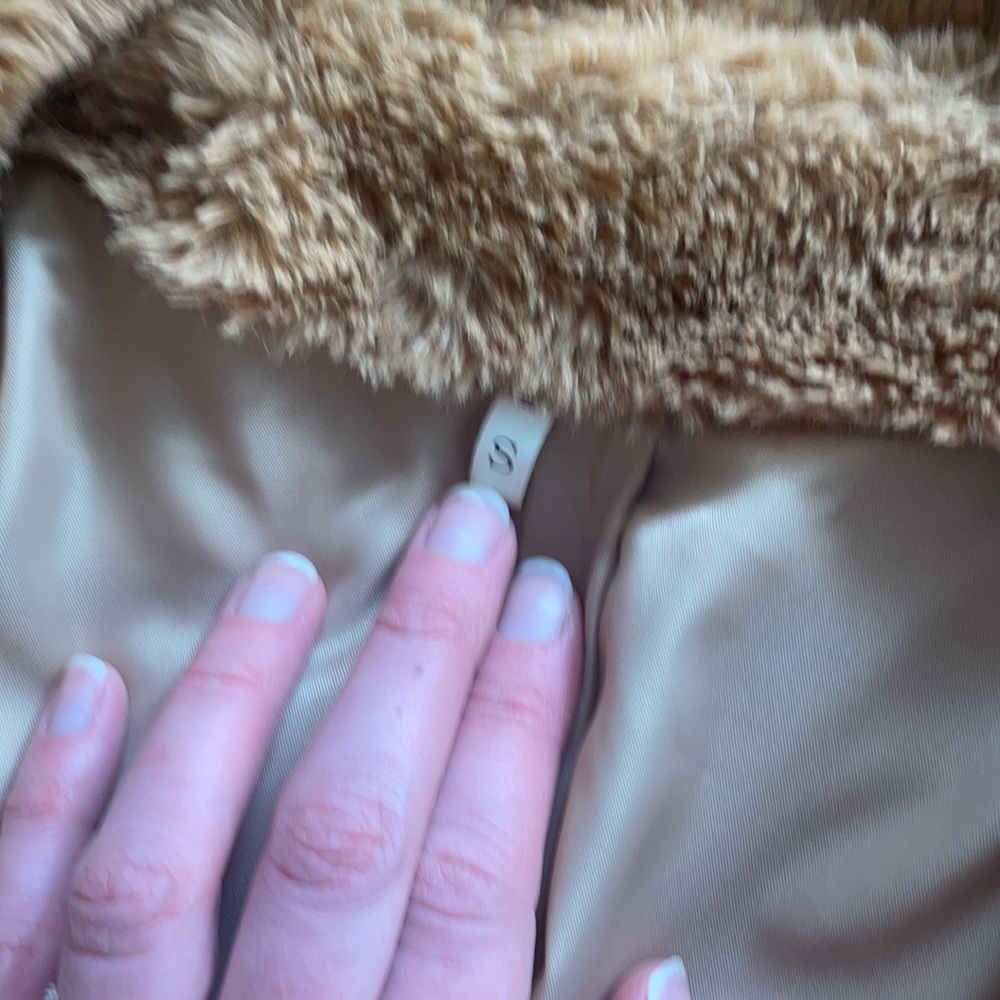 Women’s fuzzy coat! never worn, been in my closet! - Picture 3 of 4